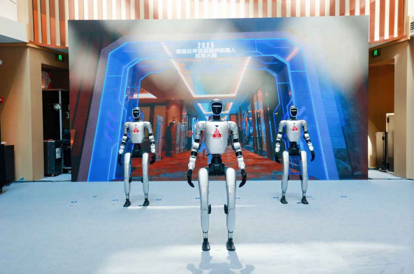 百支赛队聚焦智慧康养“六助场景”比拼！2026北京智慧康养机器人应用大赛开幕
